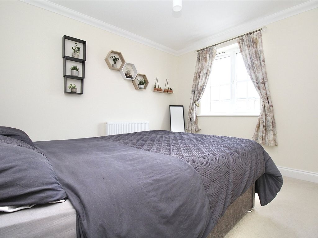 2 bed flat for sale in Quarry Avenue, Needham Market, Ipswich, Suffolk IP6, £170,000