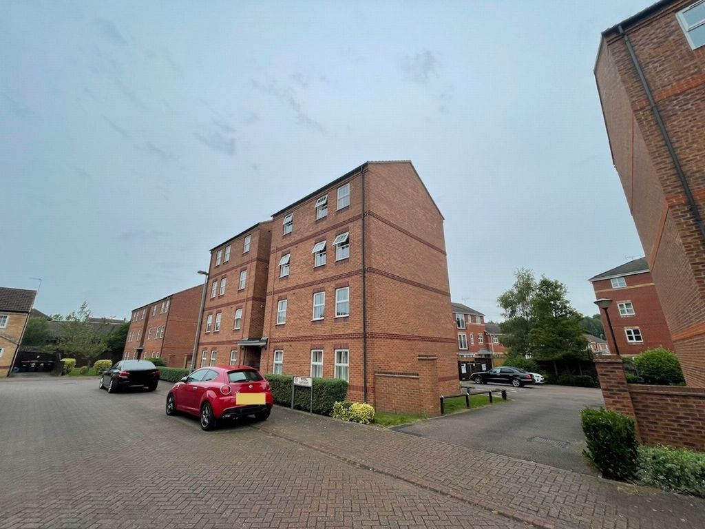 2 bed flat for sale in Bodill Gardens, Hucknall NG15, £120,000