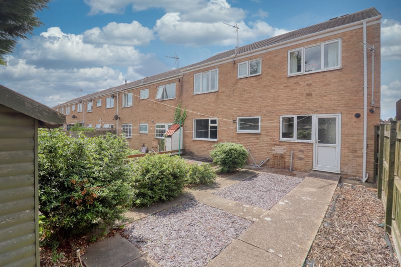 2 bed flat for sale in Ancaster Court, Scunthorpe DN17, £89,950