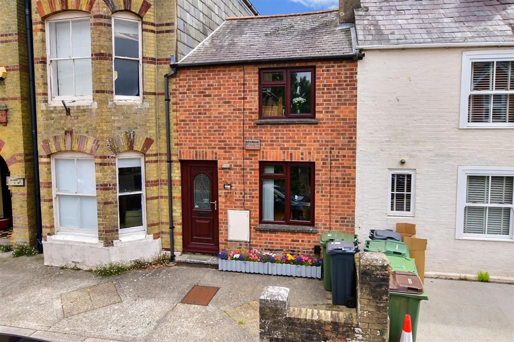 2 bed terraced house for sale in Castle Road, Newport, Isle Of Wight PO30, £200,000