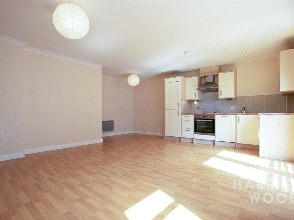 2 bed flat for sale in Rotary Way, Colchester CO3, £170,000