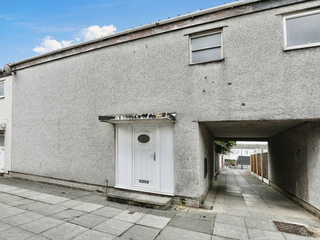 4 bed terraced house for sale in Hallcroft, Skelmersdale WN8, £120,000
