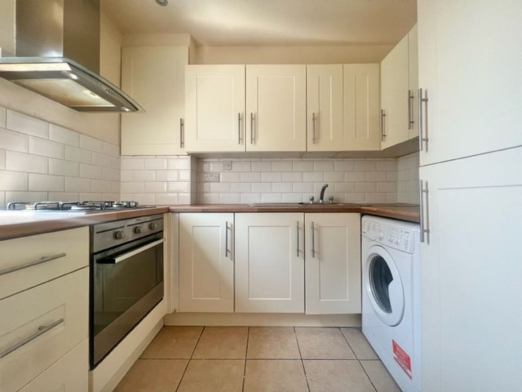 1 bed flat for sale in Eastdown Park, Lewisham SE13, £225,000