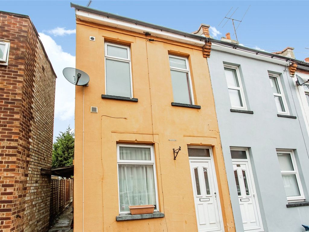2 bed end terrace house for sale in Fernbrook Avenue, Southend-On-Sea, Essex SS1, £215,000