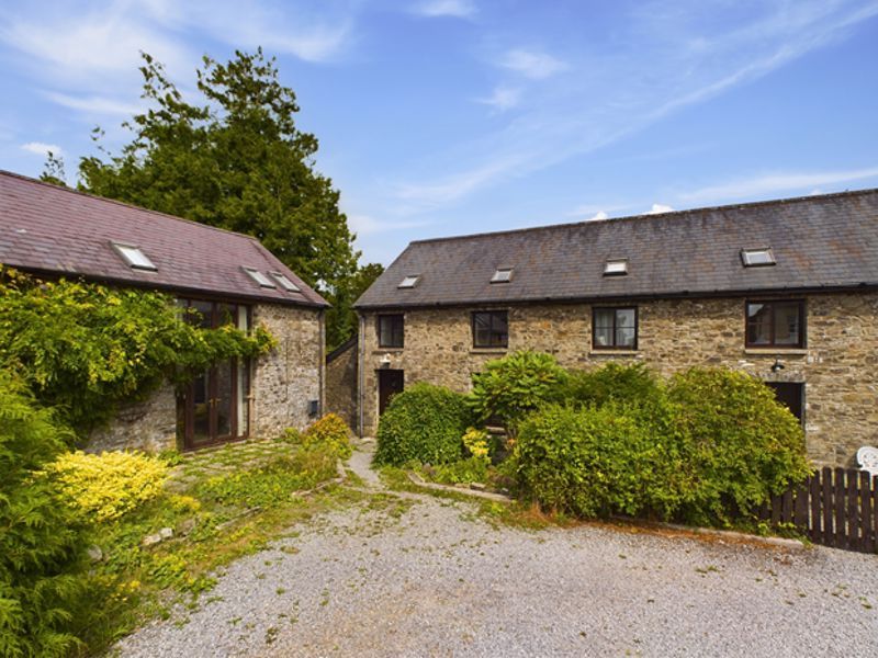 2 bed barn conversion for sale in Llanarthney, Carmarthen SA32, £179,950