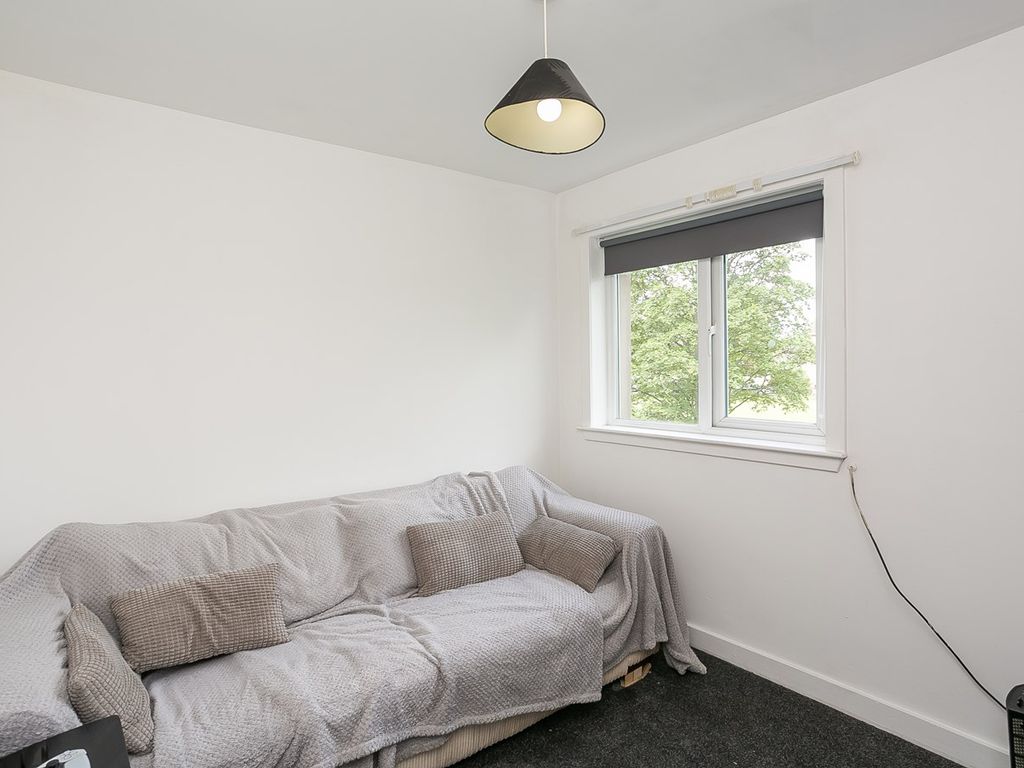 3 bed flat for sale in Morven Street, Clermiston, Edinburgh EH4, £165,000