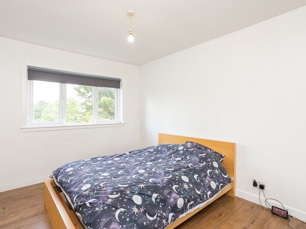 3 bed flat for sale in Morven Street, Clermiston, Edinburgh EH4, £165,000