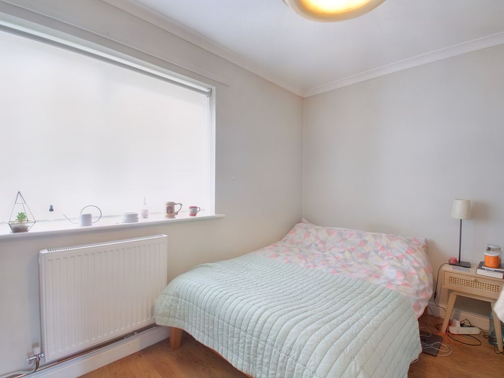 4 bed detached house for sale in Bryn Y Mor, Y Felinheli LL56, £310,000