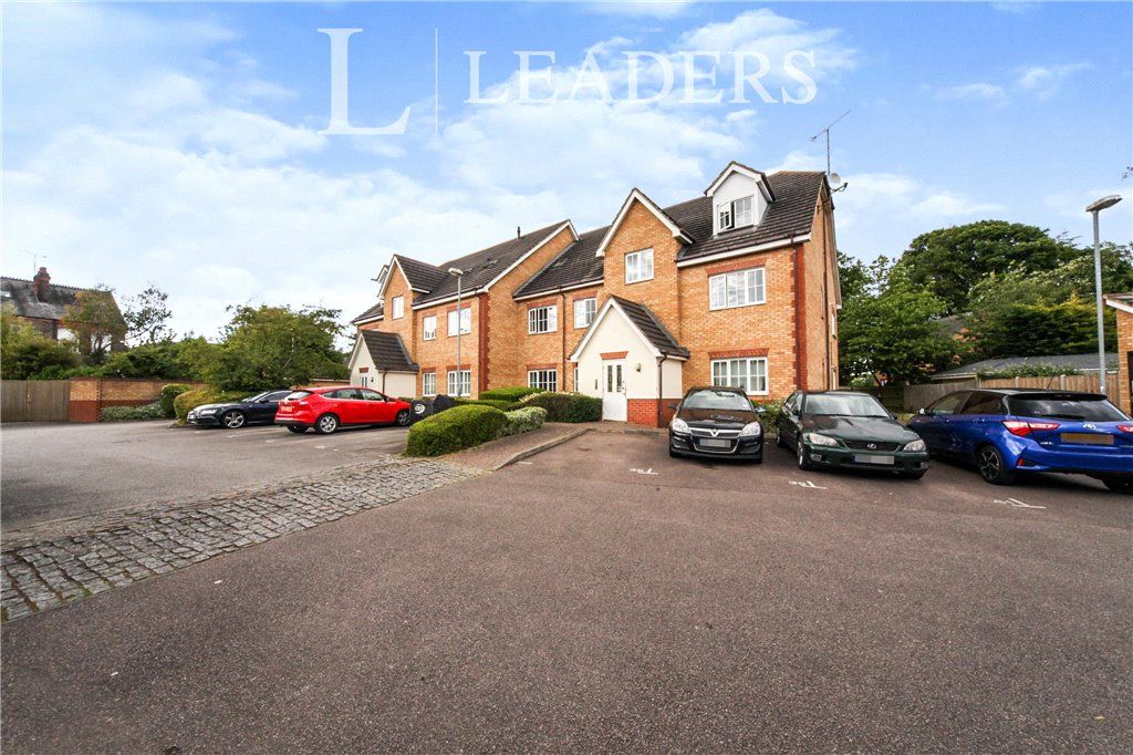 1 bed flat for sale in The Wickets, Luton, Bedfordshire LU2, £145,000
