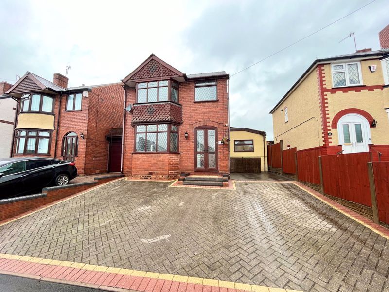 4 bed detached house for sale in Crabourne Road, Dudley Wood, Netherton, Dudley. DY2, £325,000