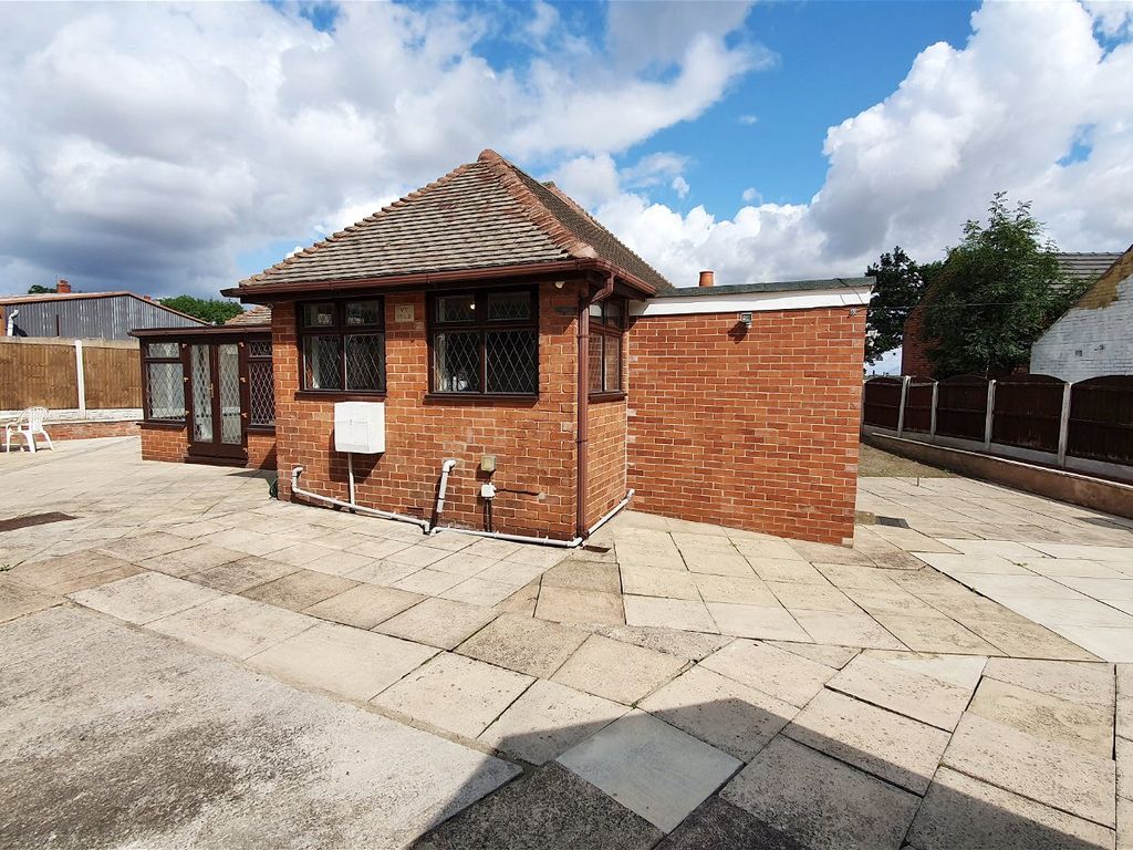 2 bed bungalow for sale in Mill Lane, South Kirkby, Pontefract, South Yorkshire WF9, £110,000