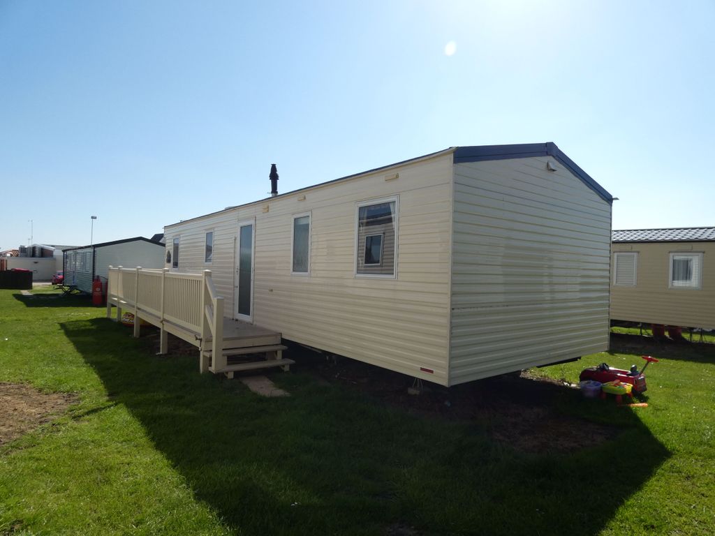 3 bed mobile/park home for sale in Church Lane, East Mersea, Colchester CO5, £24,000