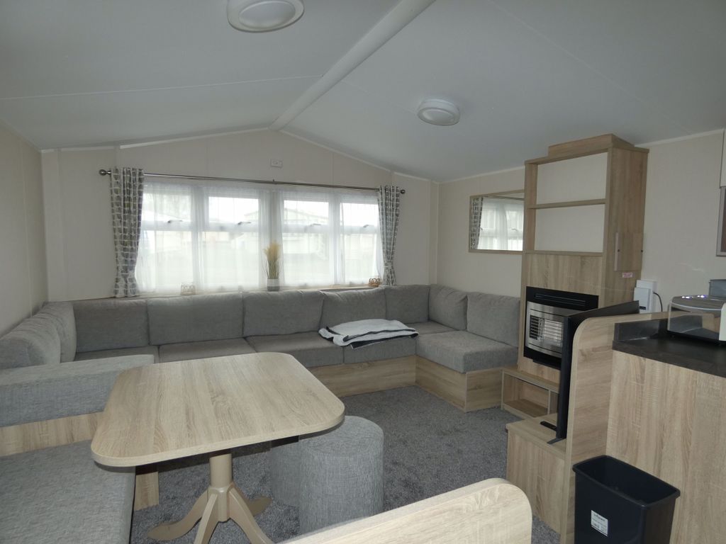 Mobile/park home for sale in Church Lane, East Mersea, Colchester CO5, £19,995