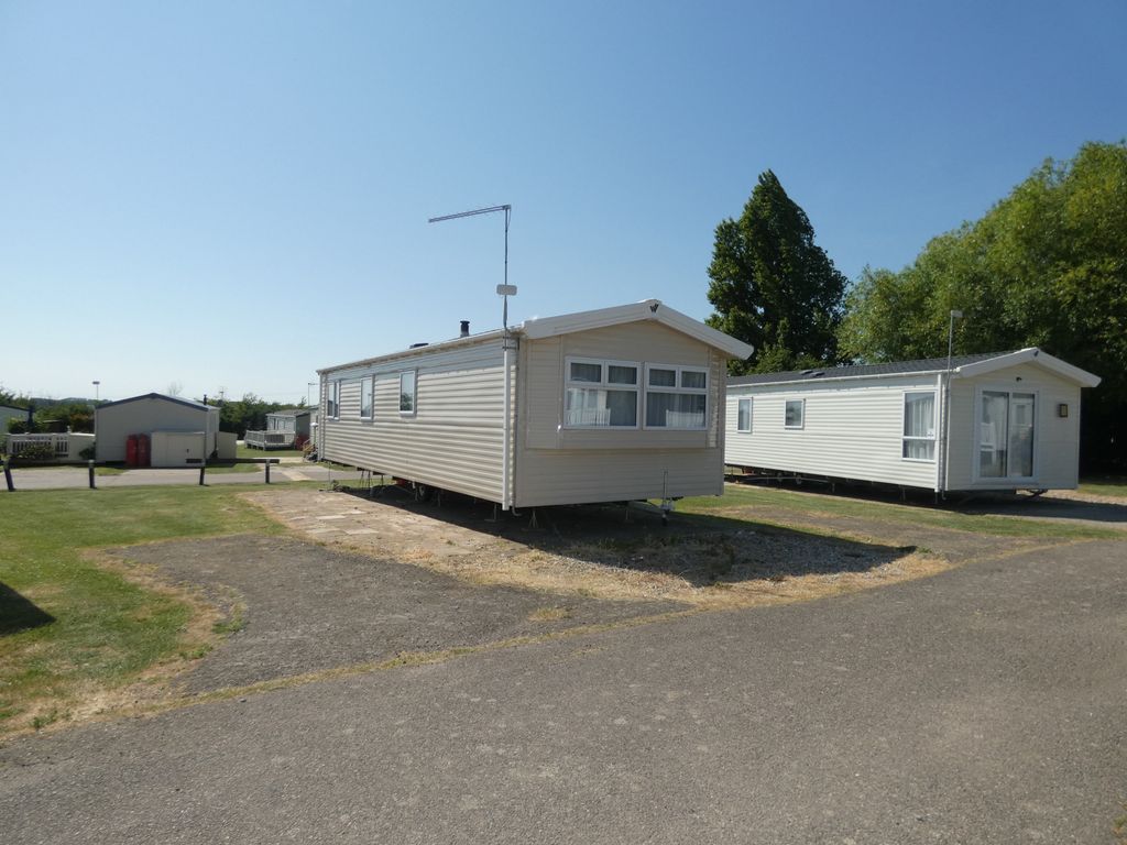 Mobile/park home for sale in Church Lane, East Mersea, Colchester CO5, £19,995