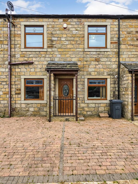 2 bed terraced house for sale in Old Lane, Birkenshaw, Bradford BD11, £136,000