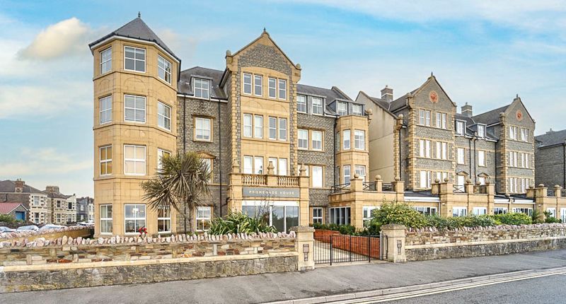 2 bed flat for sale in Beach Road, Weston-Super-Mare BS23, £325,000