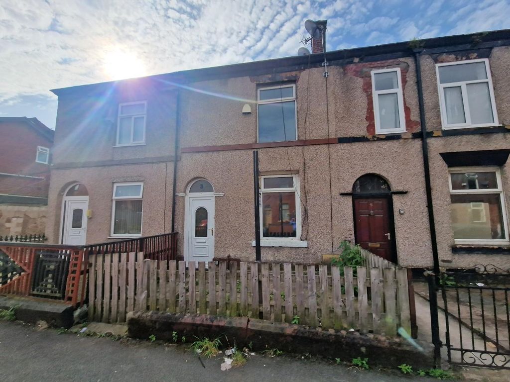 2 bed terraced house for sale in Canning Street, Bury BL9, £125,000