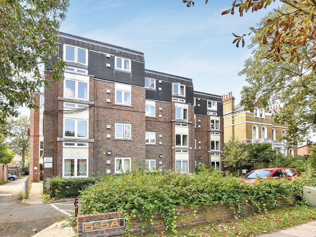 1 bed flat for sale in Bolton Road, London W4, £325,000