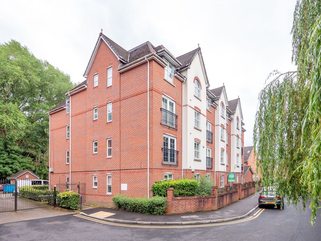 2 bed flat for sale in Roch Bank, Blackley M9, £134,950