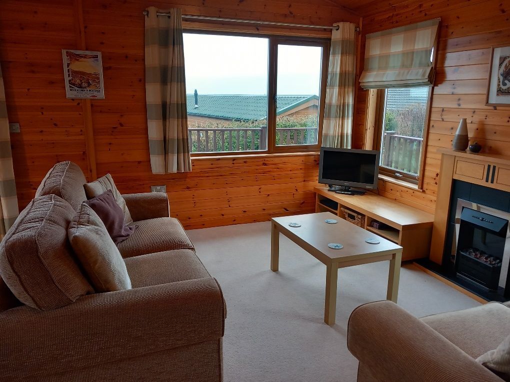 2 bed lodge for sale in Ilfracombe EX34, £75,000