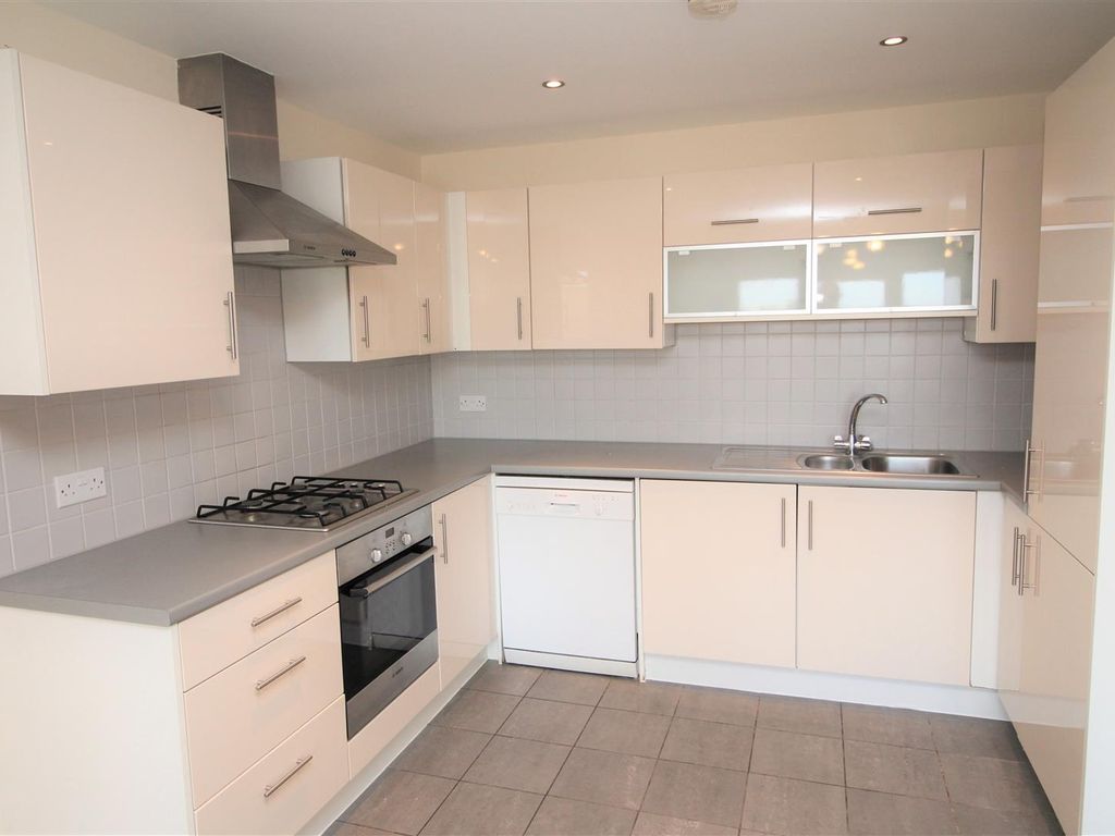 2 bed flat for sale in Orchard Plaza, 41 High Street, Poole BH15, £195,000