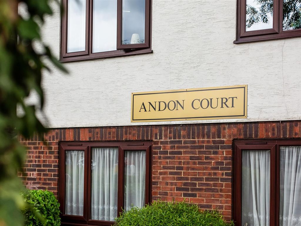 1 bed flat for sale in Flat 16, Andon Court, 198 Croydon Road BR3, £100,000