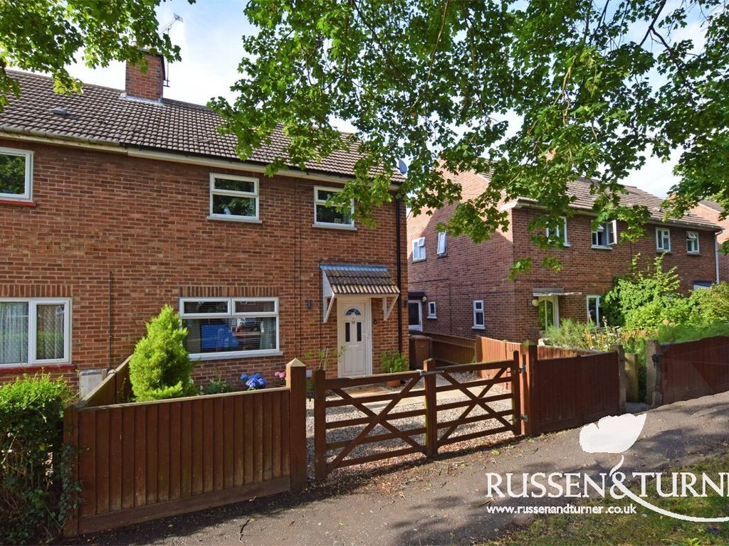 3 bed semi-detached house for sale in Kingsway, King