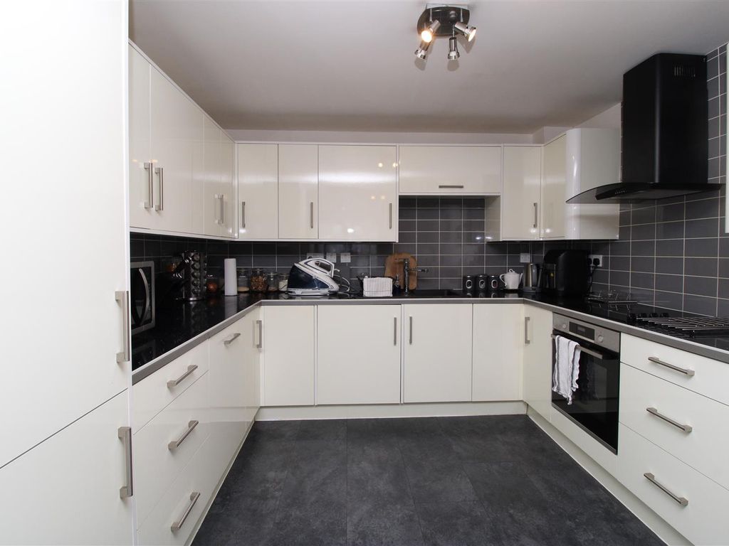 2 bed flat for sale in College Road, Crosby, Liverpool L23, £170,000