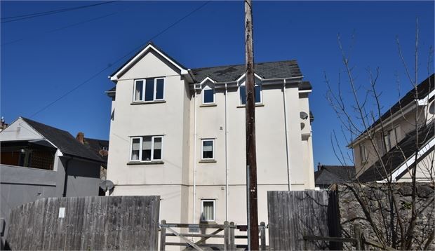 1 bed flat for sale in Pound Place, Newton Abbot, Devon. TQ12, £125,000