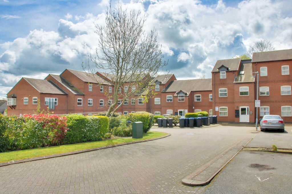 1 bed flat for sale in Trinity Court, Hinckley LE10, £104,950