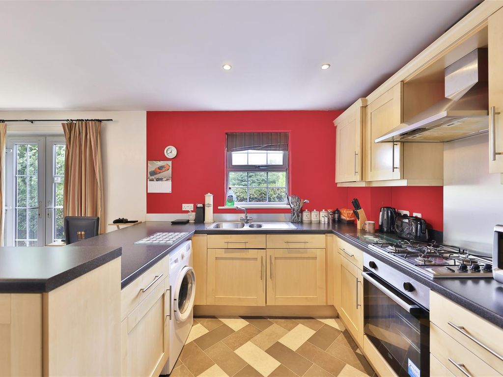 2 bed flat for sale in Didsbury Close, York YO30, £180,000