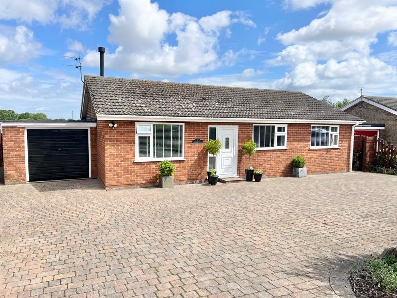 2 bed detached bungalow for sale in Bank End, North Somercotes, Louth LN11, £289,995