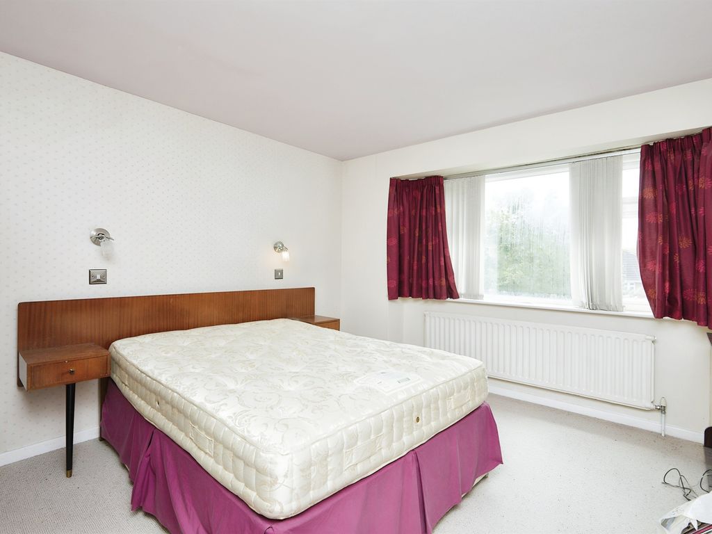 3 bed detached house for sale in Oakover Drive, Allestree, Derby DE22, £300,000