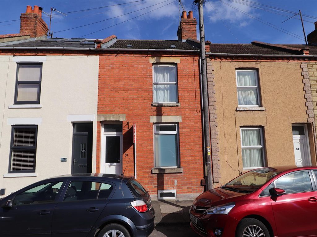 2 bed terraced house for sale in East Street, Abington, Northampton NN1, £182,500