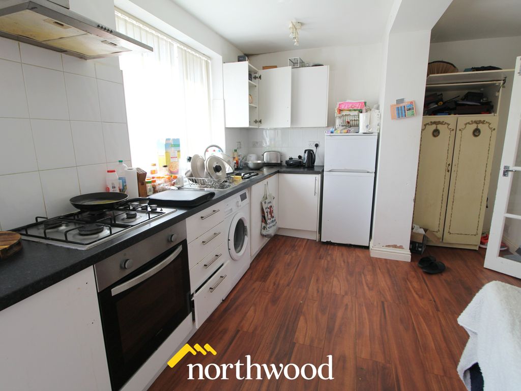 3 bed semi-detached house for sale in Wheatley Hall Road, Wheatley, Doncaster DN2, £135,000