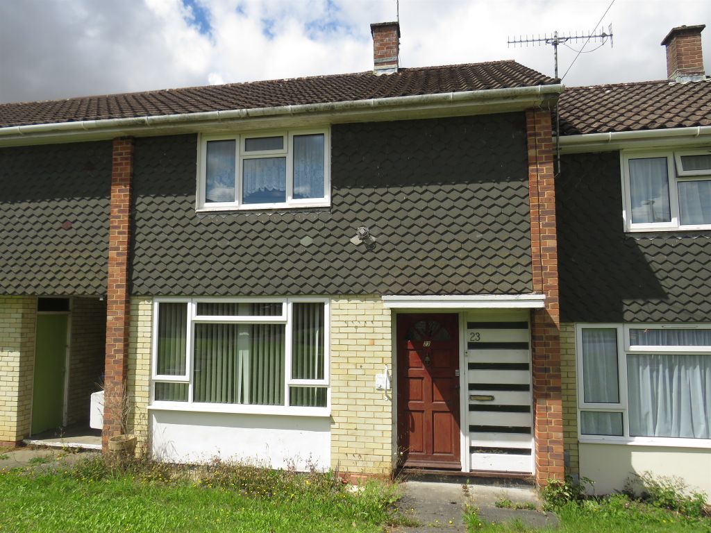 2 bed terraced house for sale in Primrose Road, Salisbury SP2, £195,000