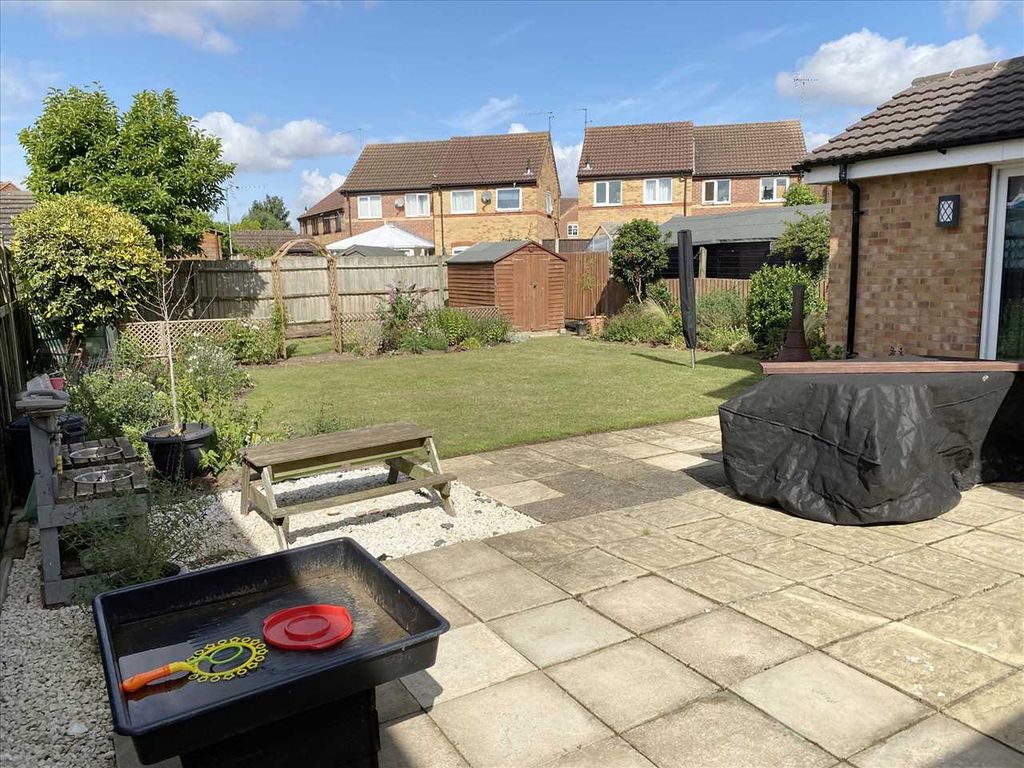 3 bed detached house for sale in Sycamore Road, Ruskington, Sleaford NG34, £260,000