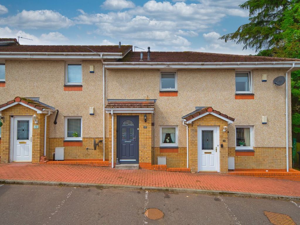 2 bed flat for sale in Empire Gate, Shotts ML7, £75,000