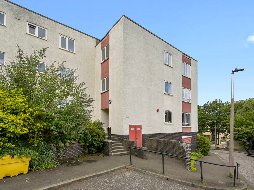 2 bed flat for sale in 2 Balcarres Court, Morningside, Edinburgh EH10, £225,000