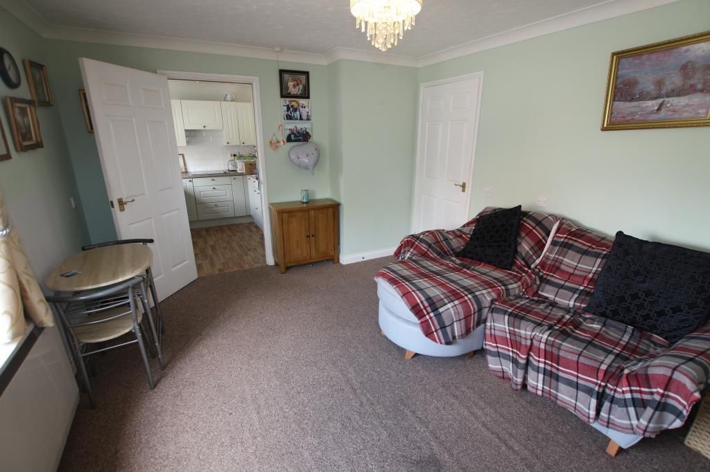 2 bed flat for sale in Bluebell Walk, Soham, Ely CB7, £100,000