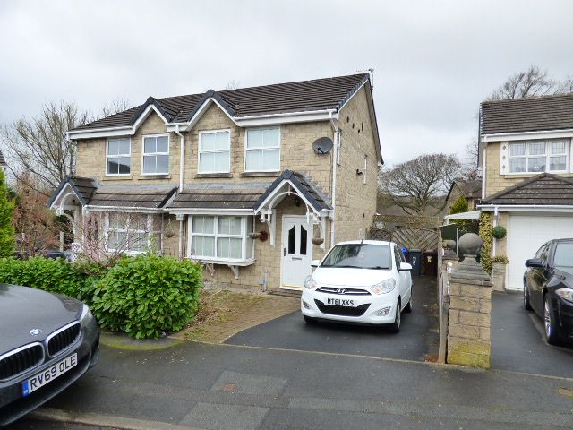 3 bed semi-detached house for sale in Quakers View, Brierfield BB9, £176,000