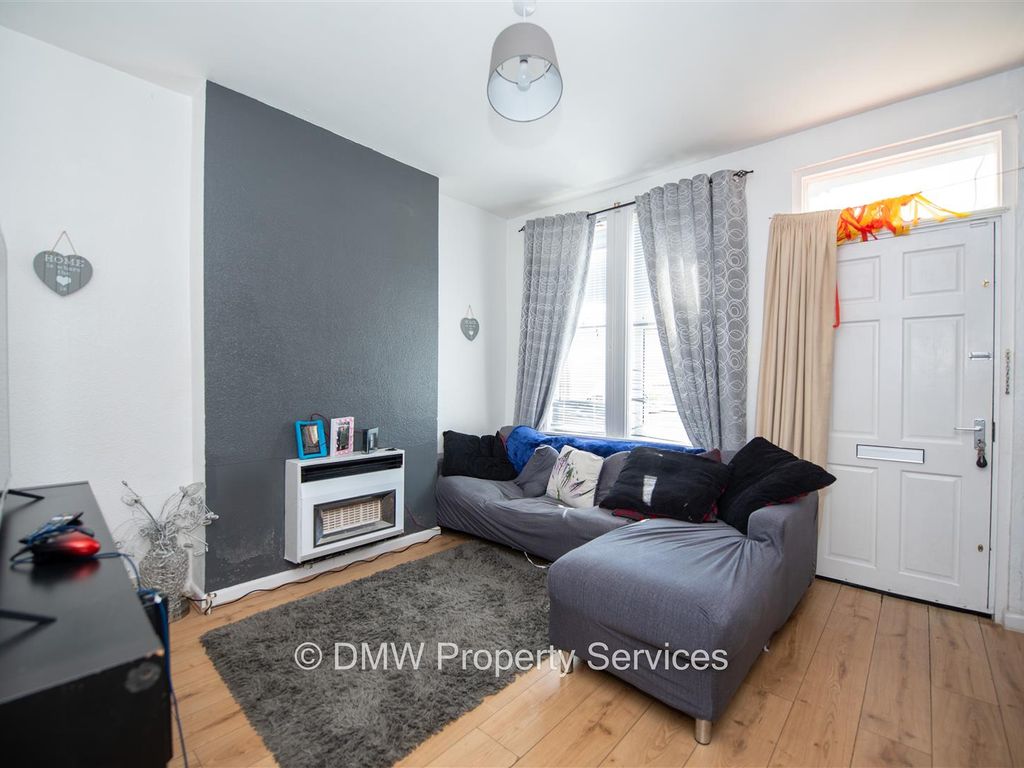 3 bed end terrace house for sale in Leighton Street, Nottingham NG3, £130,000