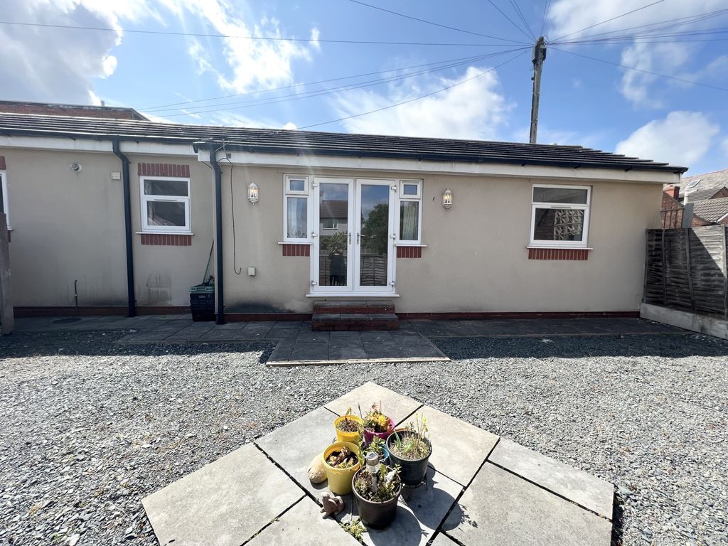 1 bed bungalow for sale in Cleveleys Avenue, Cleveleys FY5, £90,000
