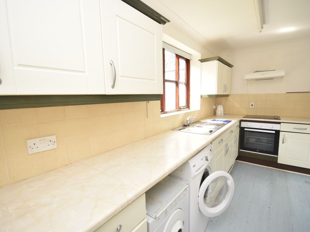 2 bed flat for sale in The Strand, Pearl Yard, Whitchurch SY13, £85,000