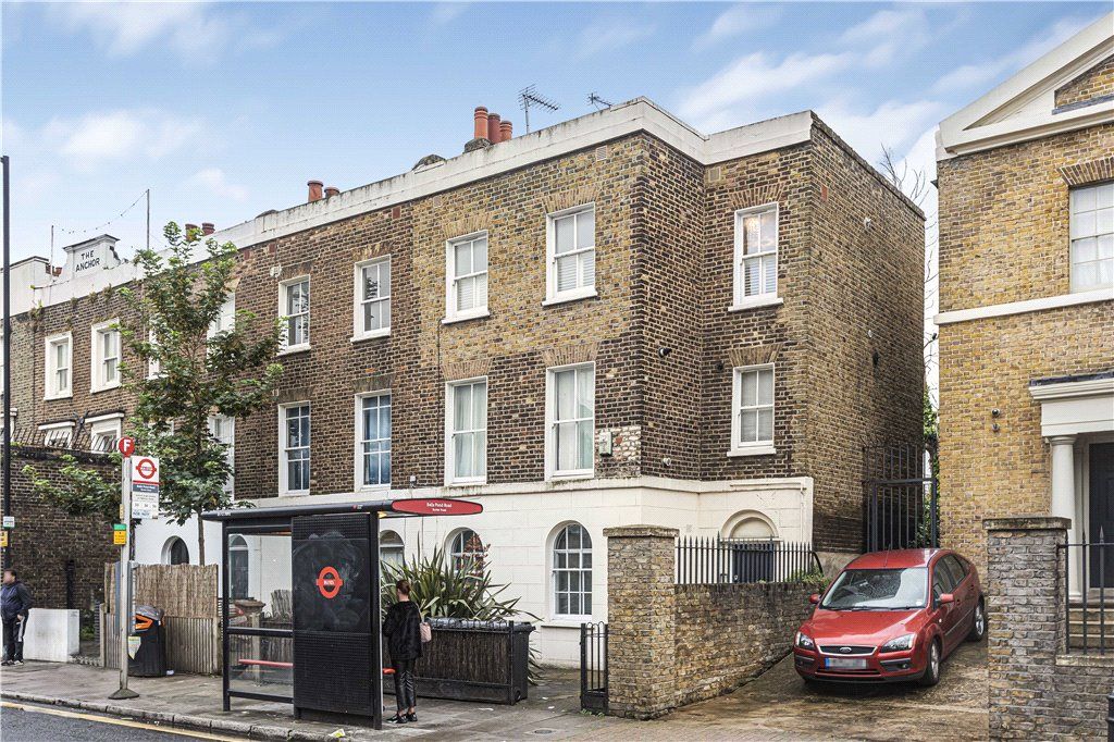 1 bed flat for sale in Balls Pond Road, London N1, £325,000