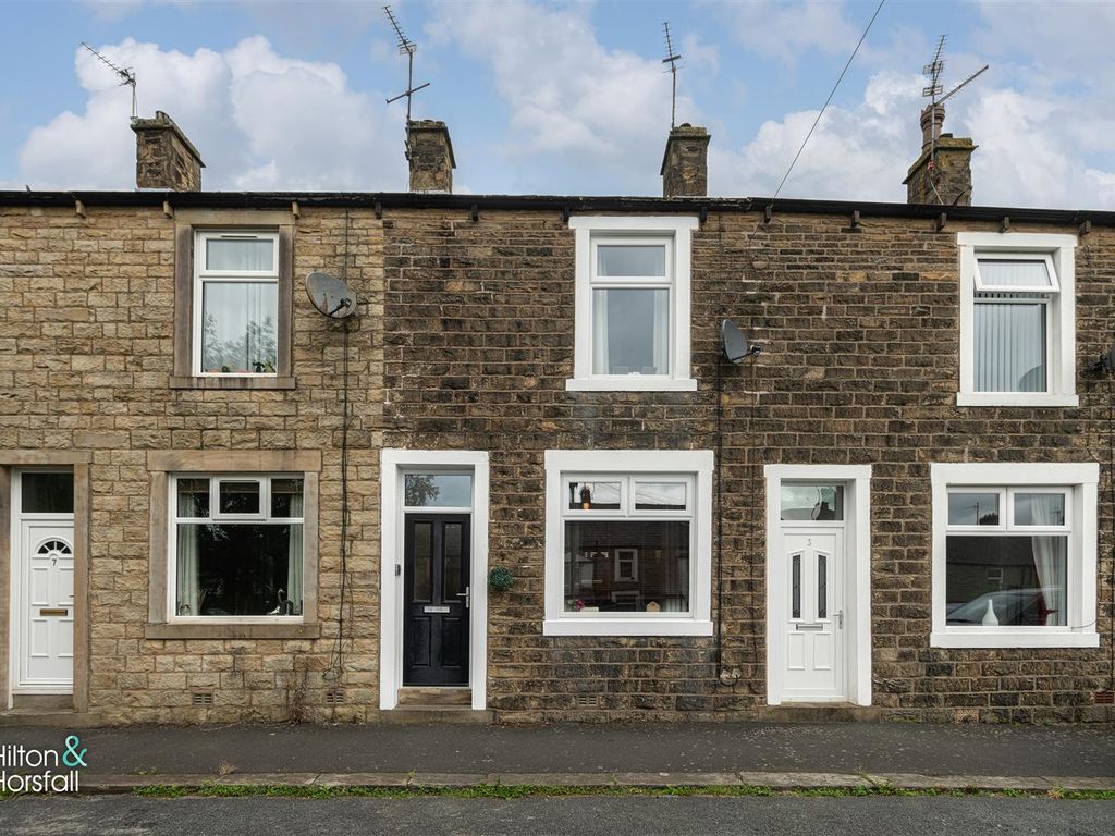 2 bed terraced house for sale in Highfield Road, Earby, Barnoldswick BB18, £128,000