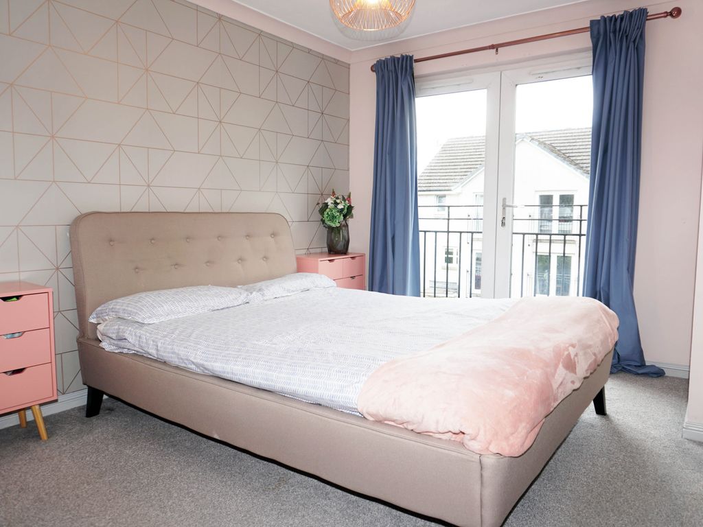 5 bed town house for sale in Gullion Park, East Mains, East Kilbride G74, £269,000