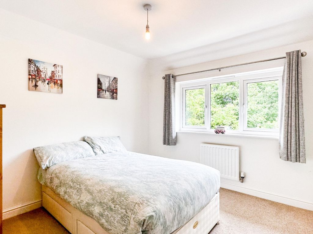 4 bed detached house for sale in Bryn Morgrug, Alltwen, Pontardawe, Swansea SA8, £318,500