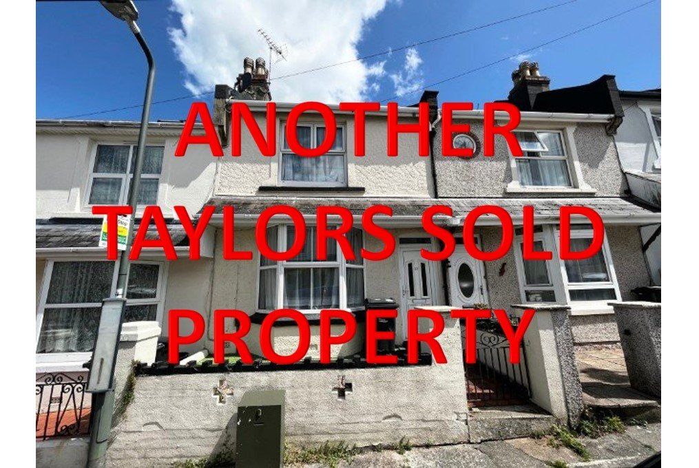 3 bed semi-detached house for sale in York Road, Paignton TQ4, £225,000