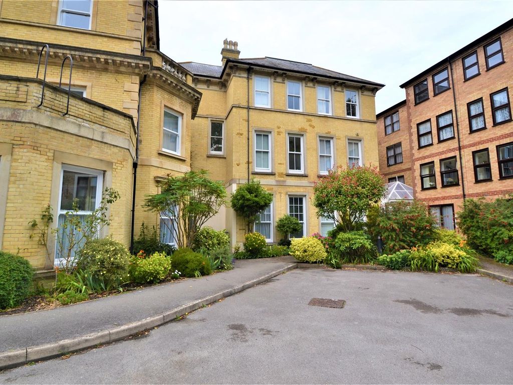 1 bed flat for sale in Fairfield Lodge, Fairfield Road, Meads, Eastbourne BN20, £131,950
